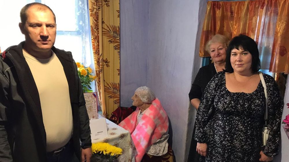 ���������� ���� ������ �������� ���� 100-������ ������