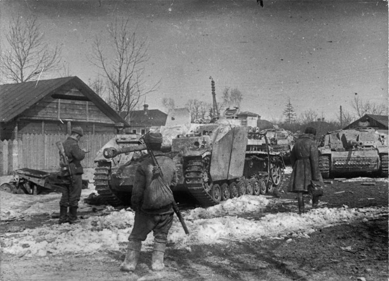 25 ����� 1944 ���� �������� 1-�� ����������� ������ � ���� ������������-����������� �������������� �������� ��� ��������� ����� ����������� (�� 1954 ���� - ���������)